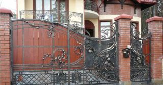 Купить услугу дизайн ворот Дагестанские Огни, цена от 2147 руб.